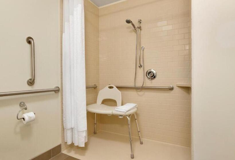 בית מלון כפרי Candlewood Suites Vestal   Binghamton, An Ihg