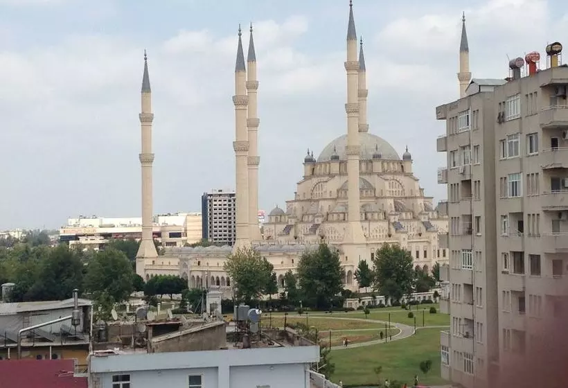هتل Günes Isigi
