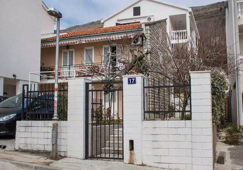 هتل Guest House 4m