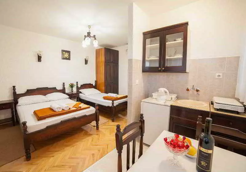 هتل Guest House 4m