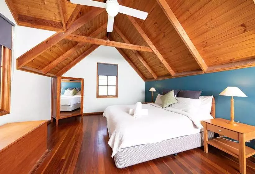 هتل Hidden Haven Barrington Tops