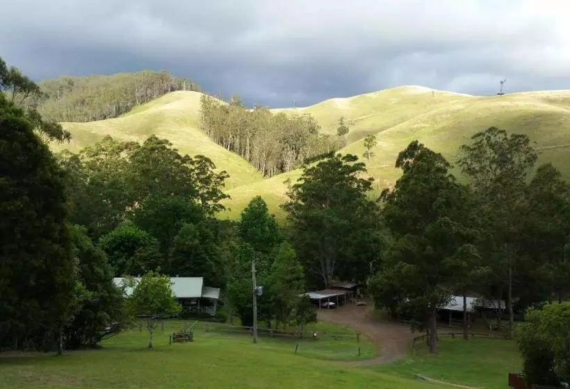 هتل Hidden Haven Barrington Tops