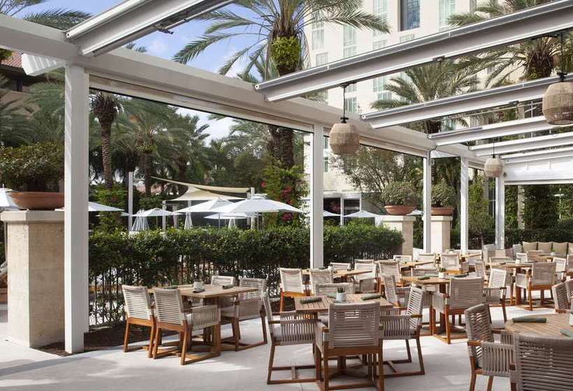 هتل Hilton West Palm Beach