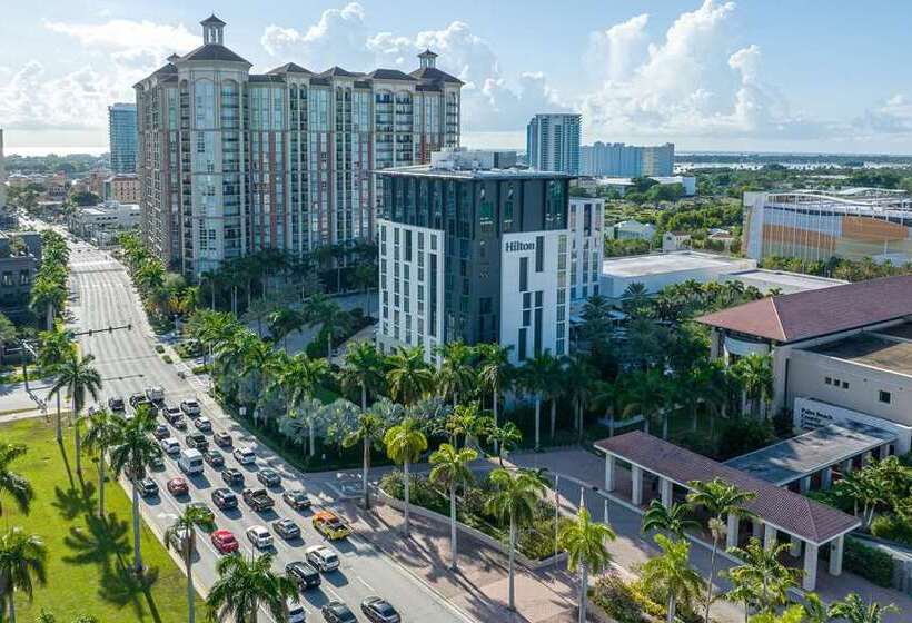 هتل Hilton West Palm Beach
