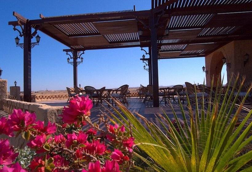 هتل Marsa Nakari Village