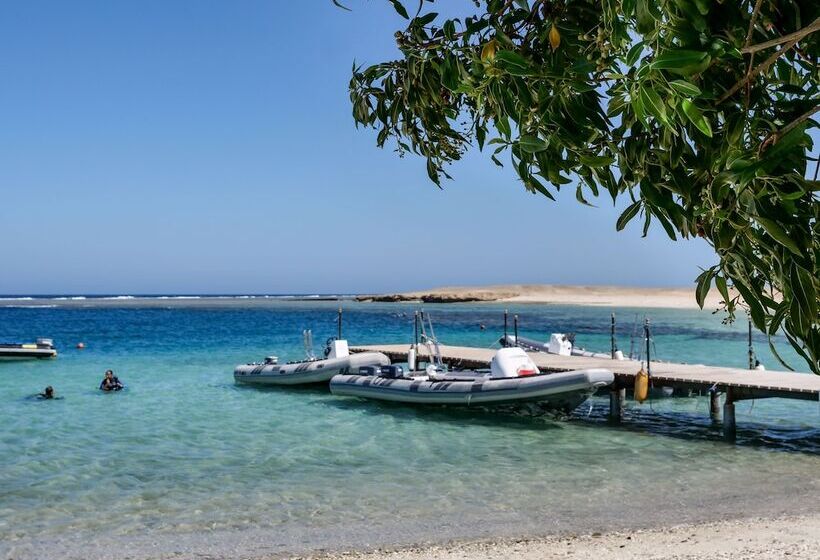 هتل Marsa Nakari Village