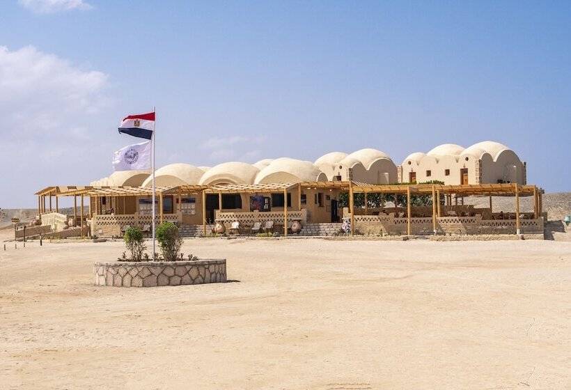 هتل Marsa Nakari Village