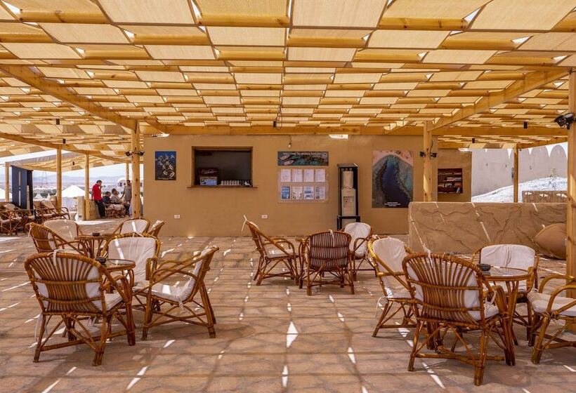 هتل Marsa Nakari Village