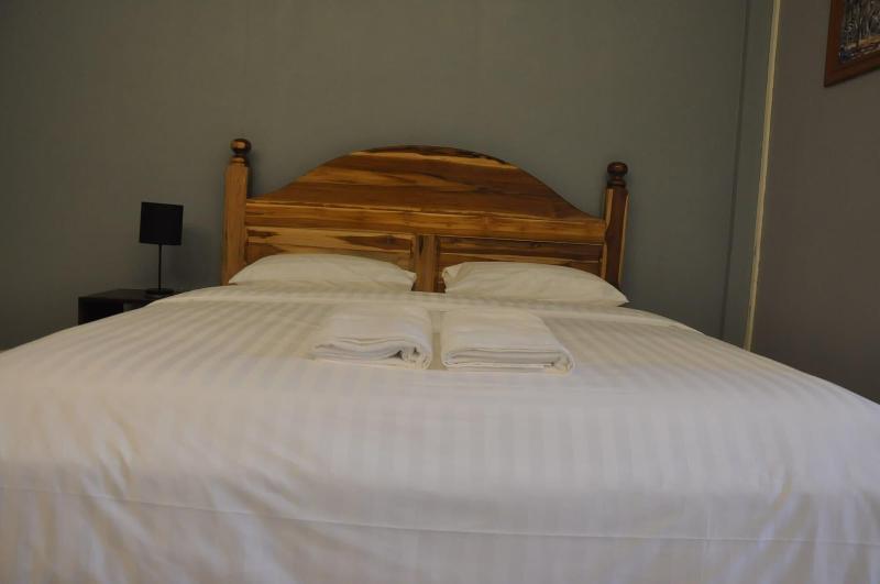 Отель Pilgrims Kitchen & Inn