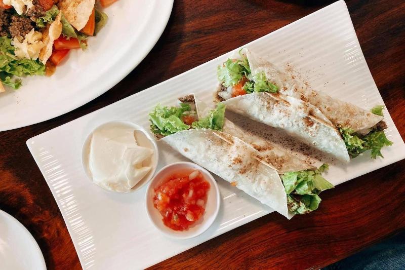 Отель Pilgrims Kitchen & Inn