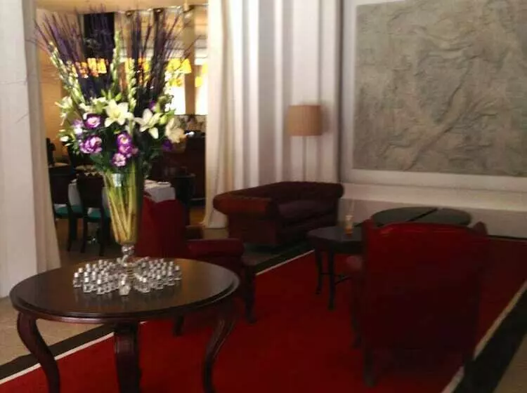 Real Hotel Lujan