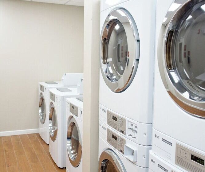 בית מלון כפרי Towneplace Suites By Marriott Ames