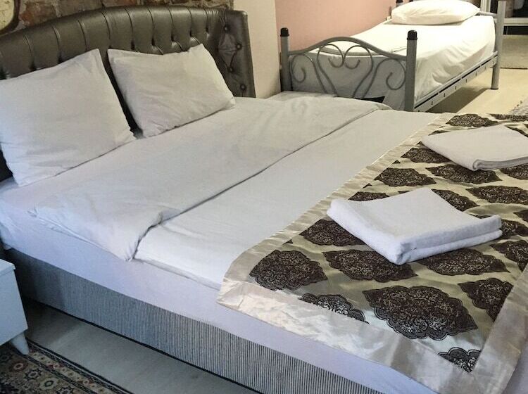 הוסטל Istanbul Hotel&guesthouse