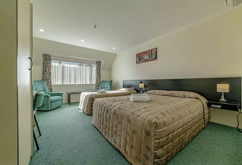 Legends Motel