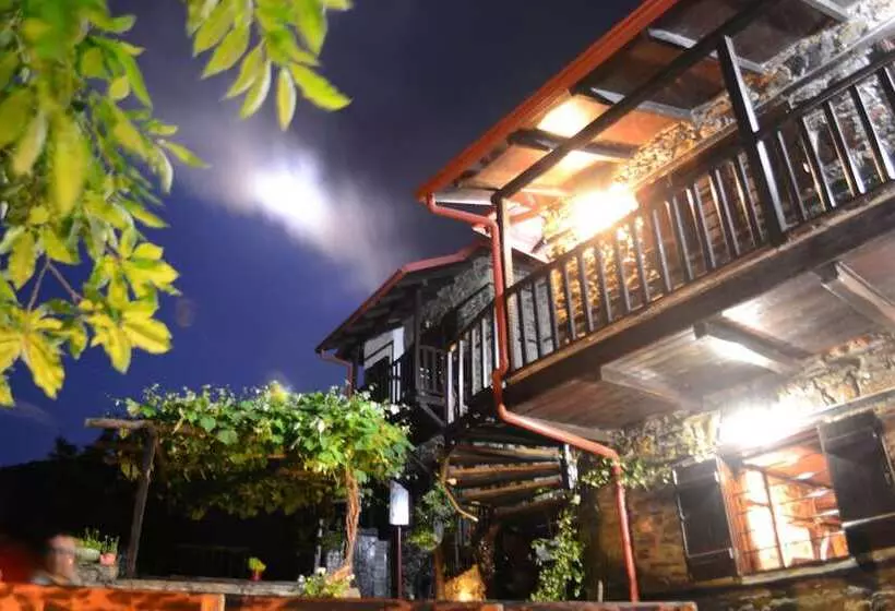 ペンション Apalni Cottage