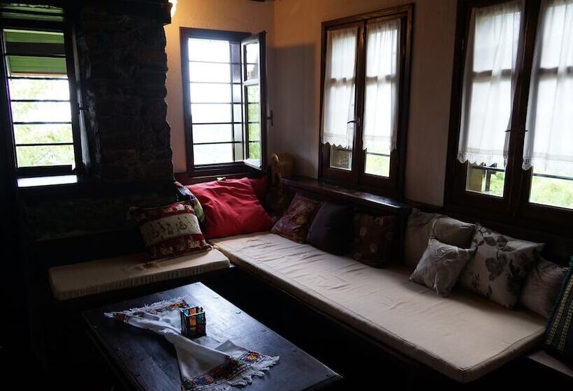 Пансион Apalni Cottage