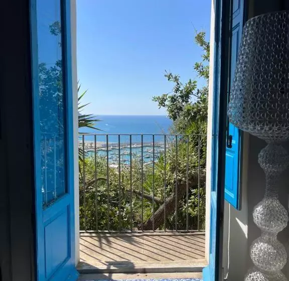 ベッドアンドブレックファースト La Casa Del Nespolo   Exclusive Country Suites   Seaview Pool & Self Check In