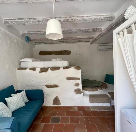 Bed and Breakfast La Casa Del Nespolo Exclusive Country Suites Seaview Pool & Self Check In