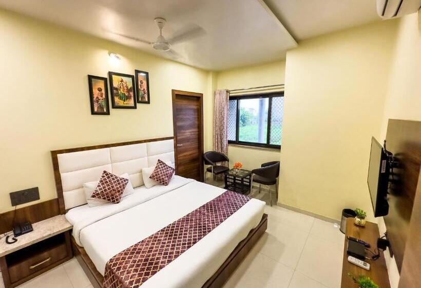 Hotel Hillcrest Palace