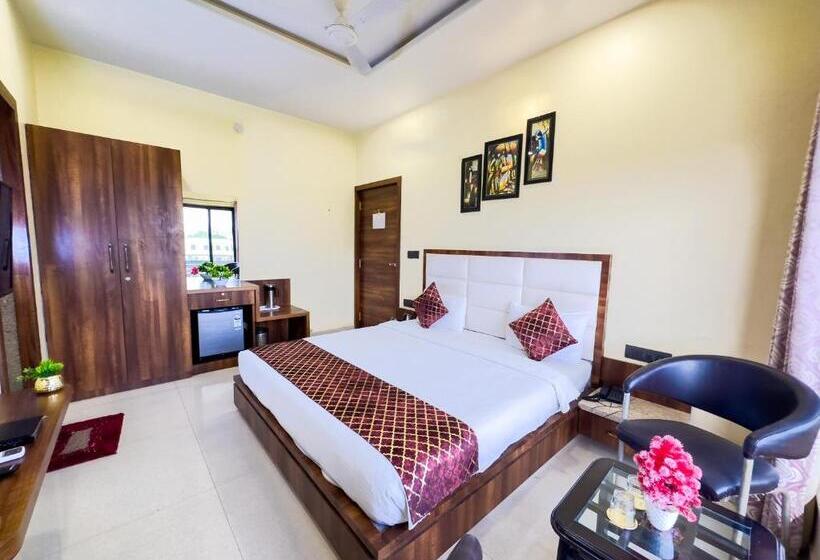 Hotel Hillcrest Palace