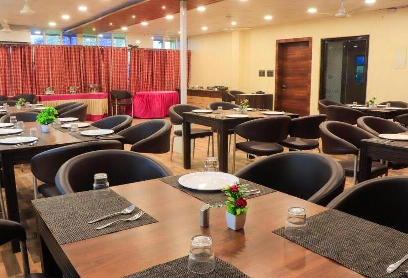 Hotel Hillcrest Palace