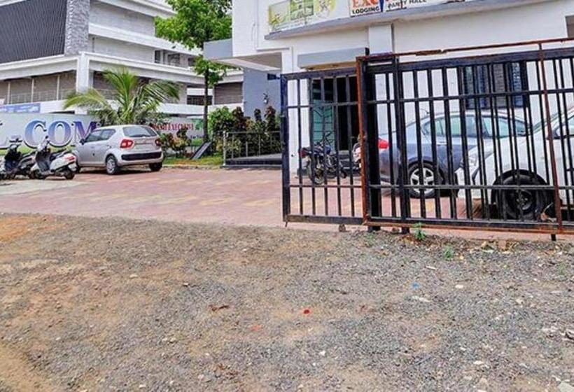 Fabhotel Akash Executive