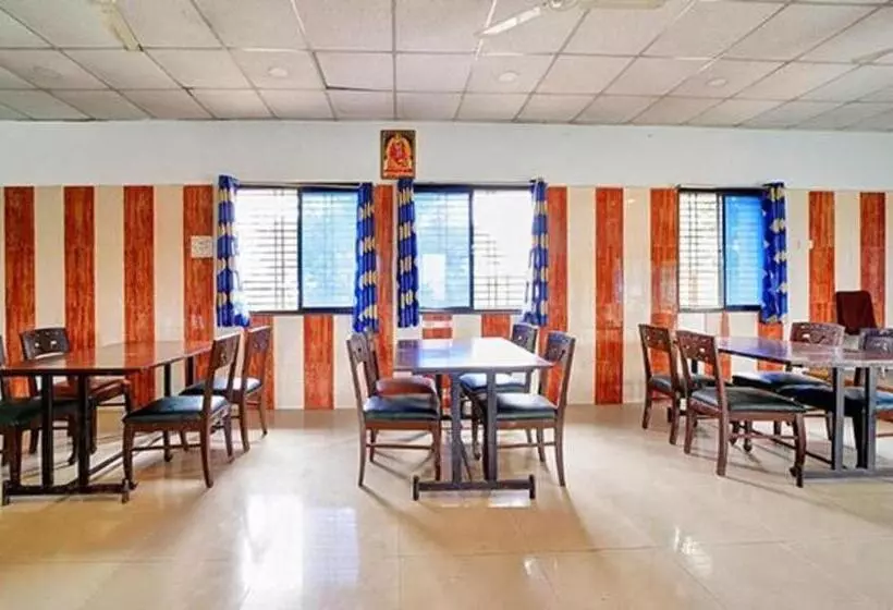 Fabhotel Akash Executive