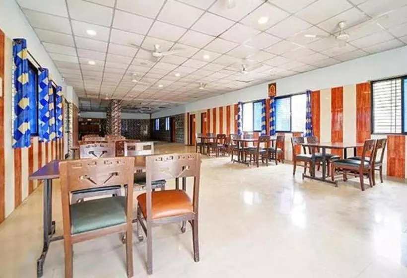 Fabhotel Akash Executive
