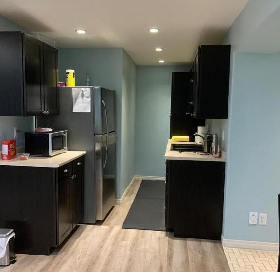 پانسیون Divine Homes