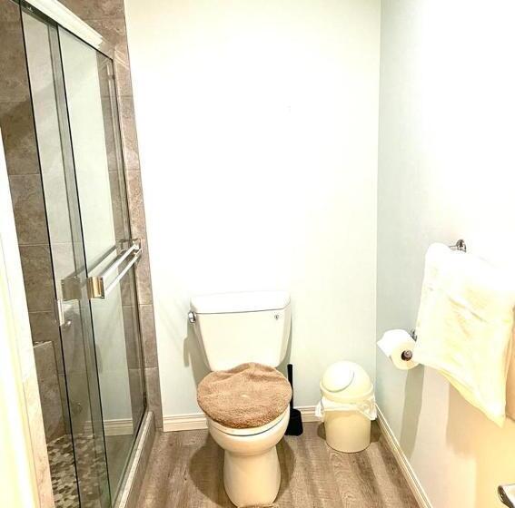 پانسیون Divine Homes