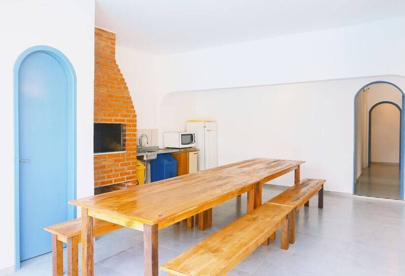 Sea Wolf Hostel   Lagoa Da Conceição