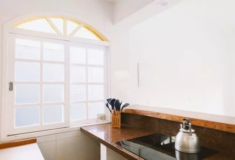 Sea Wolf Hostel   Lagoa Da Conceição