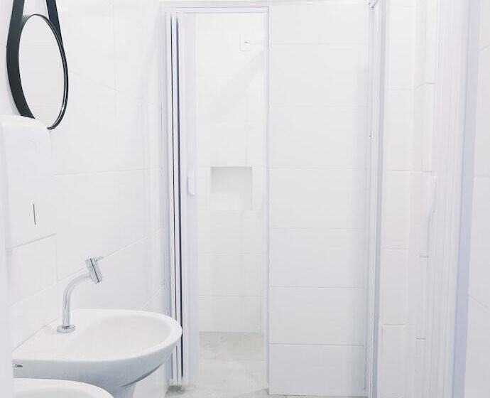 Sea Wolf Hostel   Lagoa Da Conceição