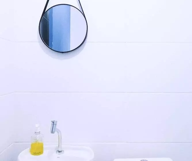 Sea Wolf Hostel   Lagoa Da Conceição