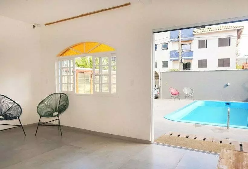 Sea Wolf Hostel   Lagoa Da Conceição