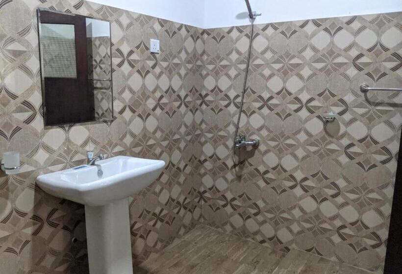 فندق صغير Nin Resort