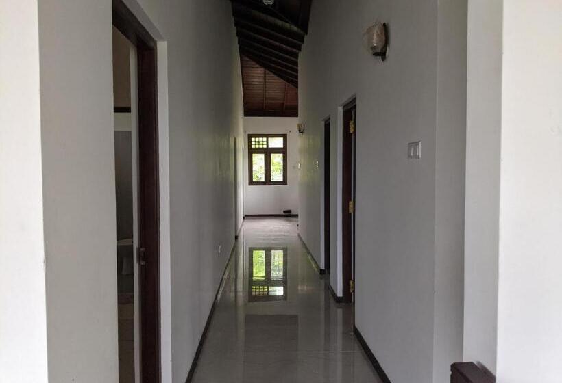 فندق صغير Nin Resort