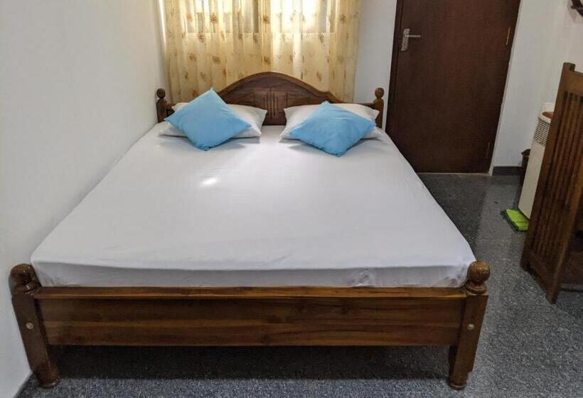 فندق صغير Nin Resort