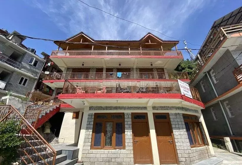 ユースホステル Vashishth X One Light Stays