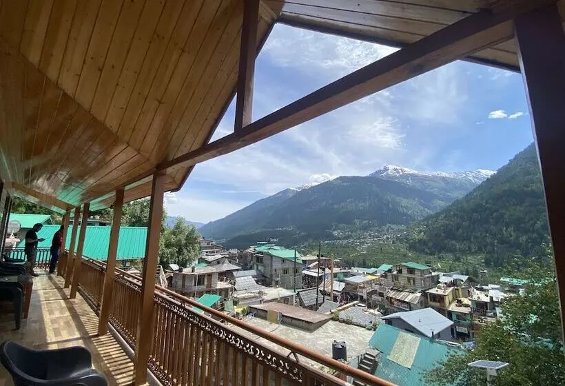 ユースホステル Vashishth X One Light Stays