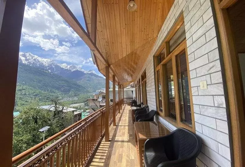 ユースホステル Vashishth X One Light Stays