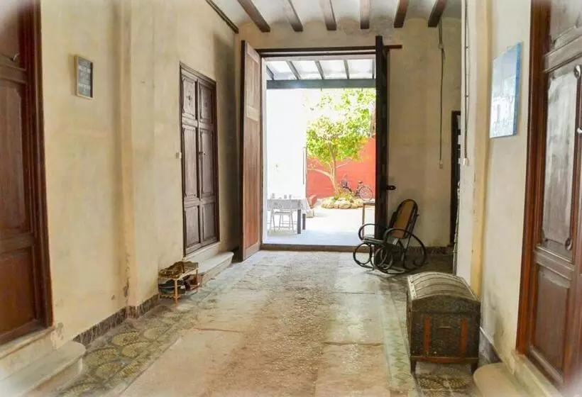 ベッドアンドブレックファースト Casa Bienvenida La Romantica