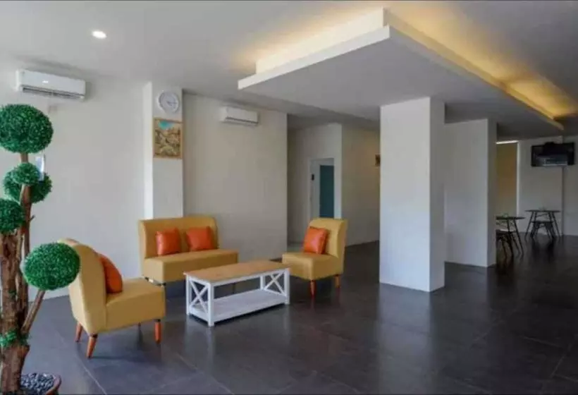 Hotelli Cendana Coliving Solo Baru