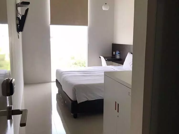 Hotelli Cendana Coliving Solo Baru