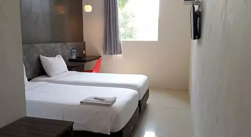 Hotelli Cendana Coliving Solo Baru