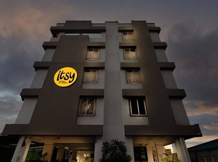 Itsy Hotels Opal Suites, Mundhwa, Near Koregaon Park