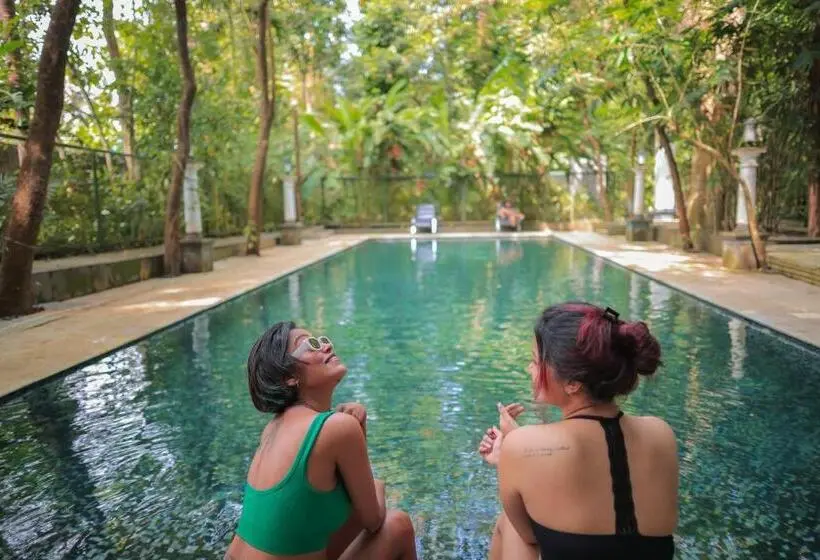 リゾートホテル Softouch Ayurveda Village Kerala