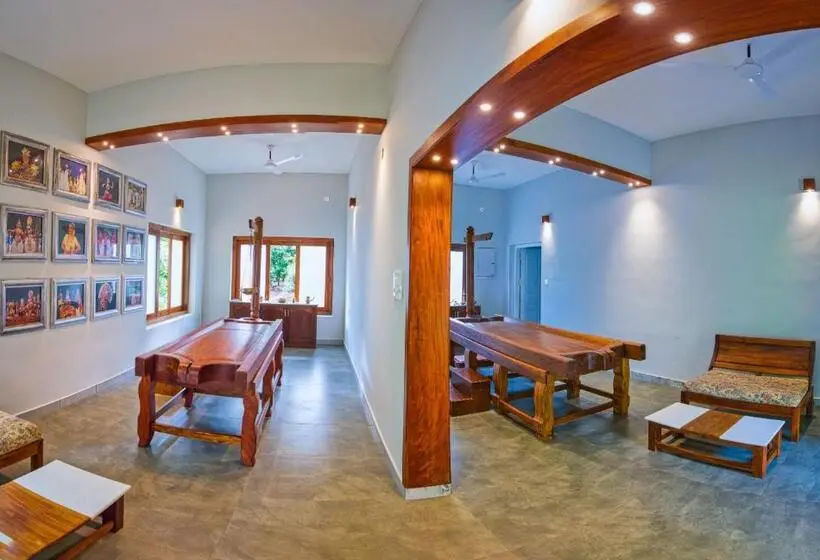 リゾートホテル Softouch Ayurveda Village Kerala