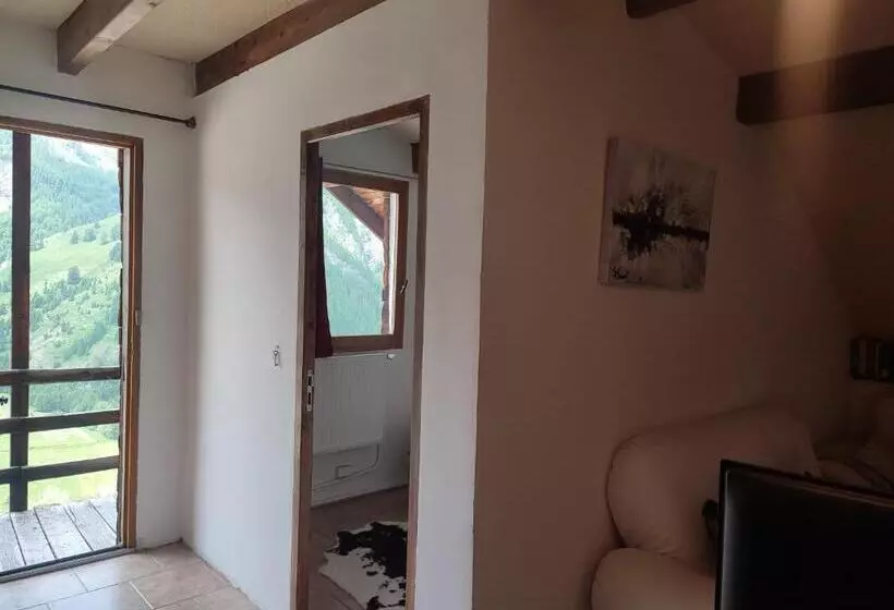 Aamiaismajoitus (B&B) õ 2040