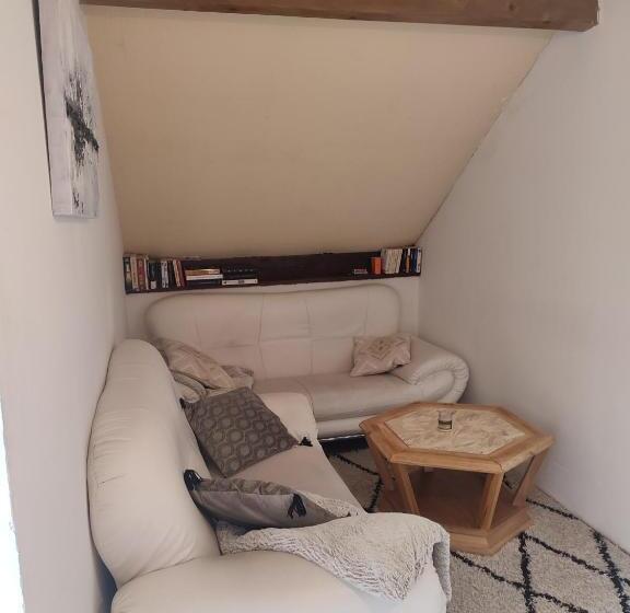 مبيت وإفطار õ 2040